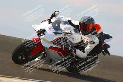 media/Nov-02-2025-Lets Ride (Sun) [[f7a3caa734]]/B Group/1120am (Turn 2 Inside)/